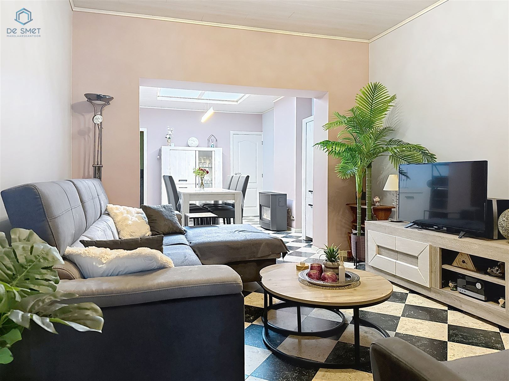 Move-in-ready townhouse in the centre of Geraardsbergen near station and shops - photo 1