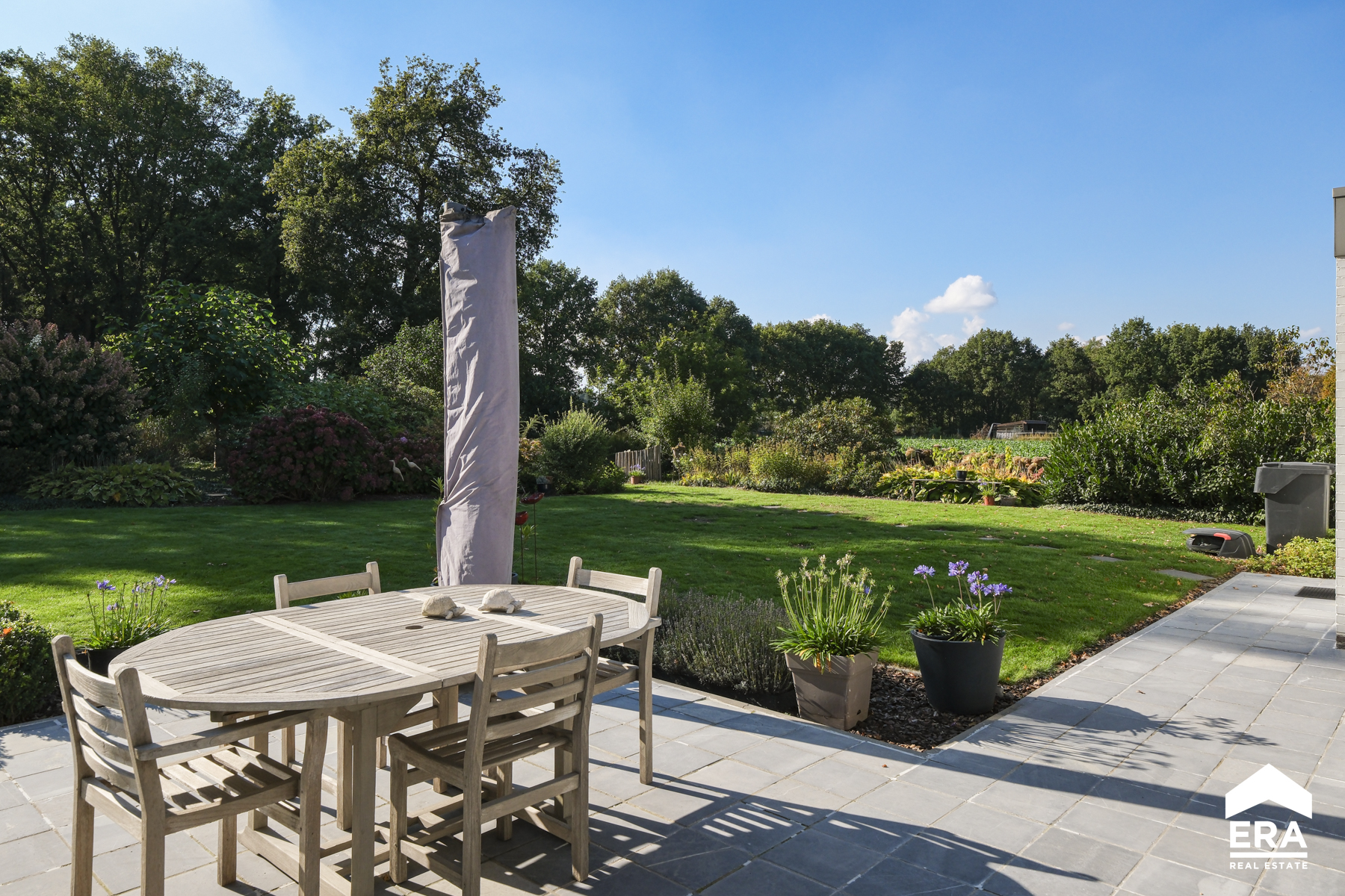 Villa-landhuis met vrij zicht omringd door weiland en bossen - foto 3