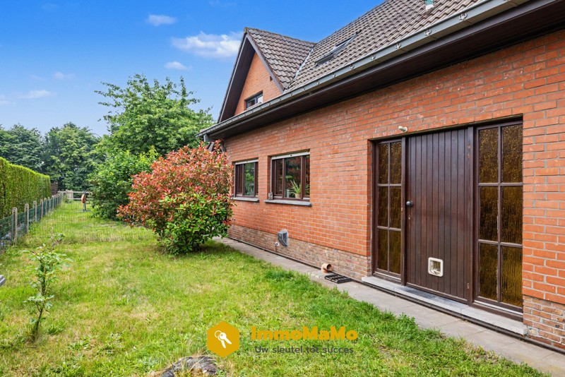 VILLA MET 4 SLAAPKAMERS EN TUIN&WEIDE (3314m²) EN 3 PAARDENSTALLEN - foto 5