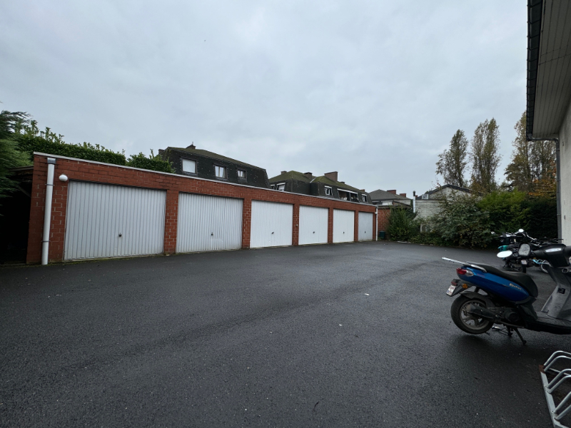Droge garagebox met kantelpoort nabij centrum Harelbeke TE KOOP via EXPERT IMMO - foto 2