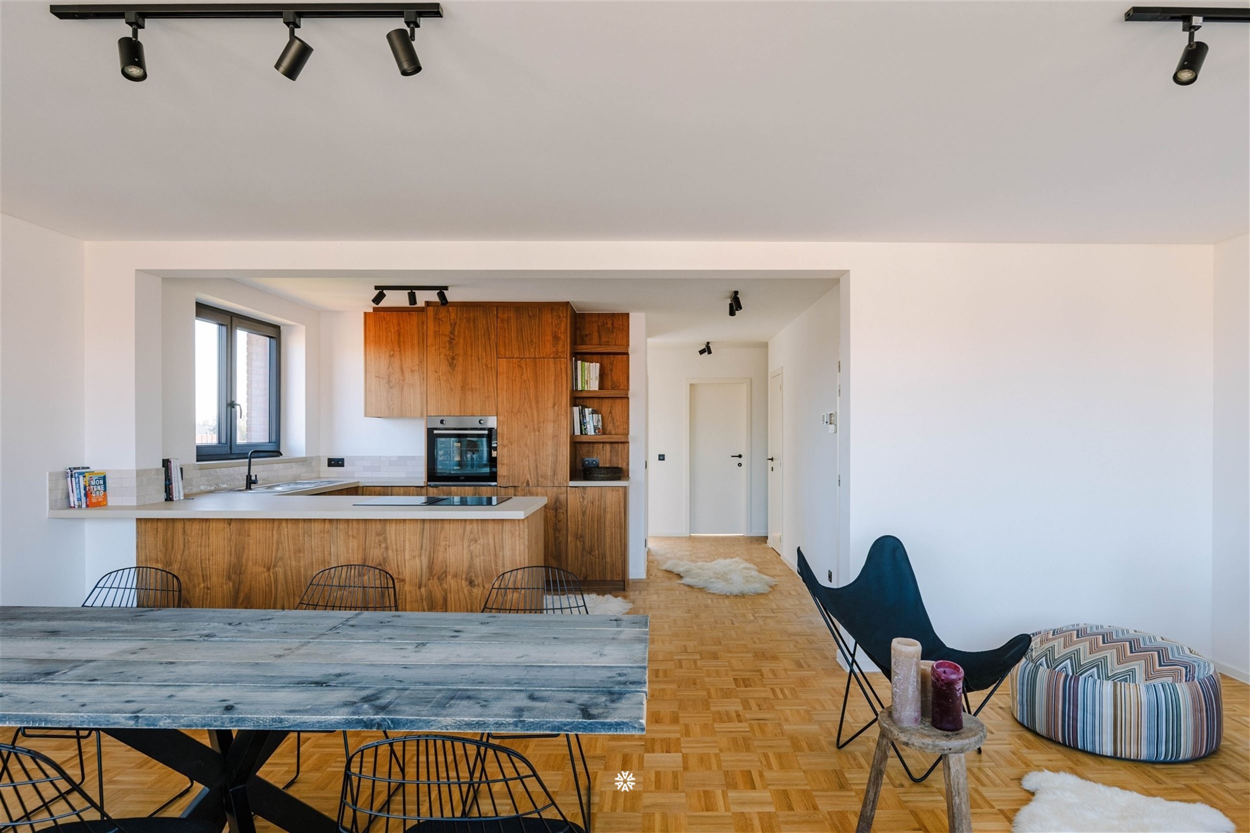 Tot in de puntjes gerenoveerd duplex-penthouse - foto 3