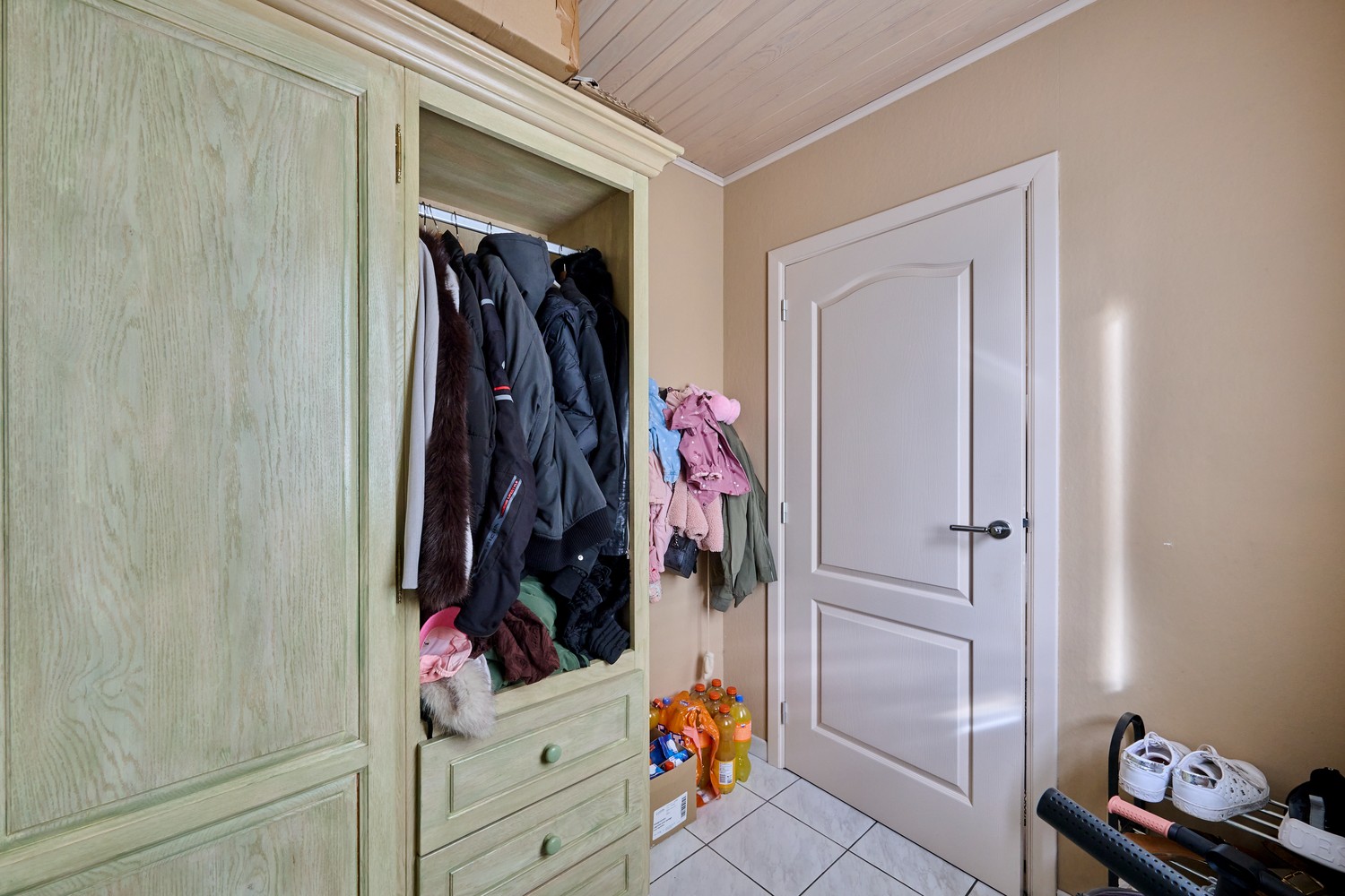 In een doodlopende straat in een kindvriendelijke omgeving semi bungalow met f - foto 4