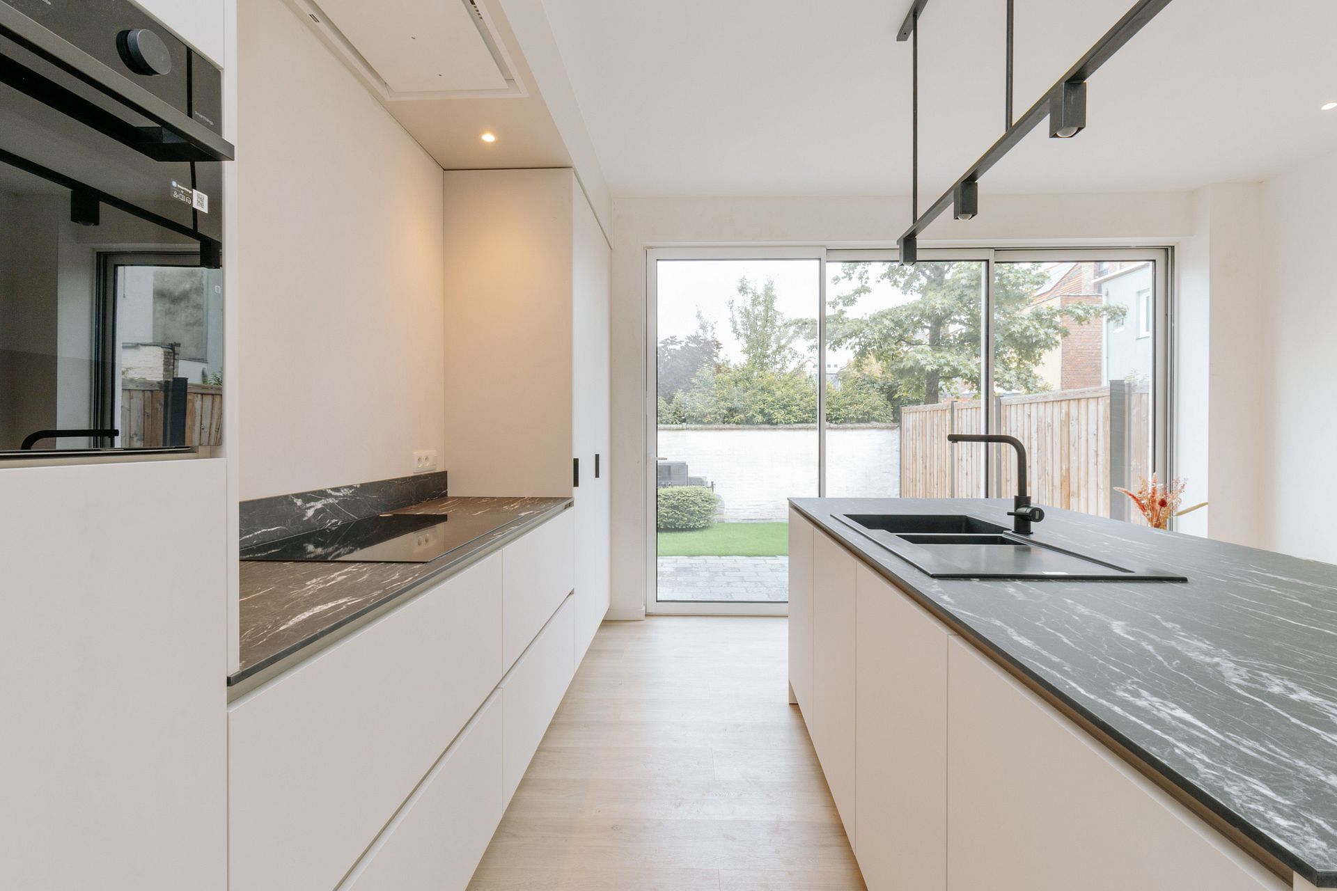 Prachtig gerenoveerde woning met 3 slaapkamers en tuin - foto 5