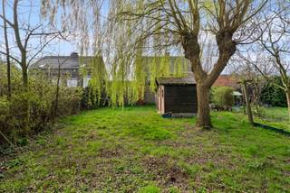 Dit appartement werd in 2024 grotendeels vernieuwd.Gelegen in een gebouw boven een handelspand en met nog slechts 1 ander appartement.Uniek aan deze...