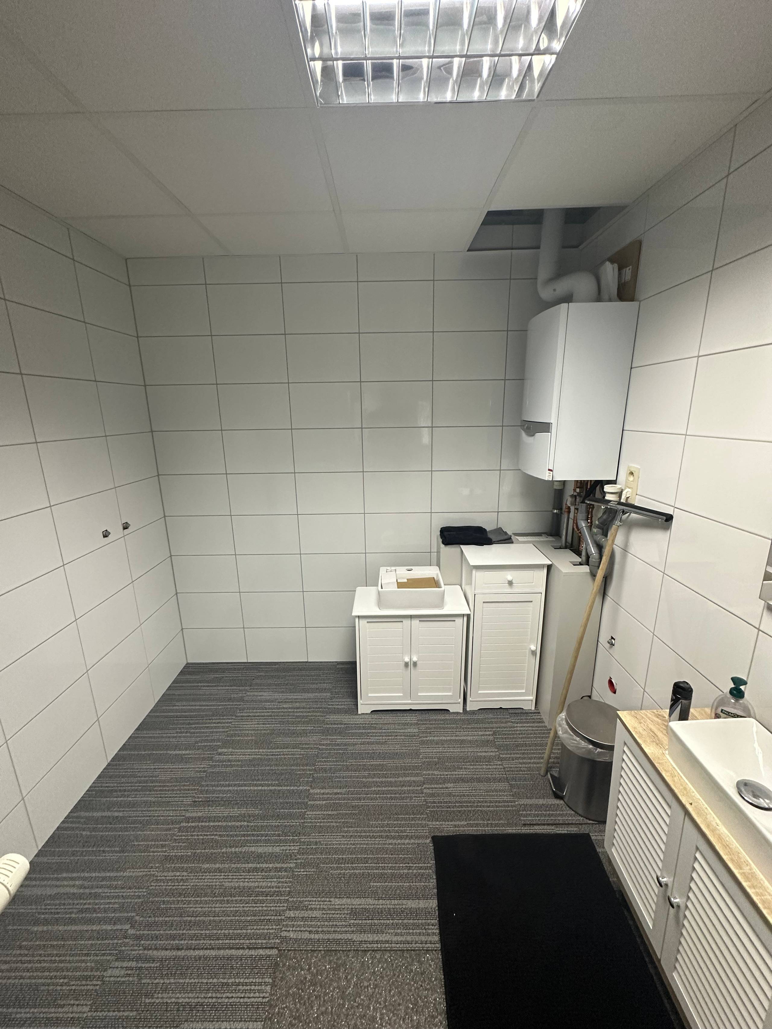 Commercial à louer à Heusden-Zolder - photo 4