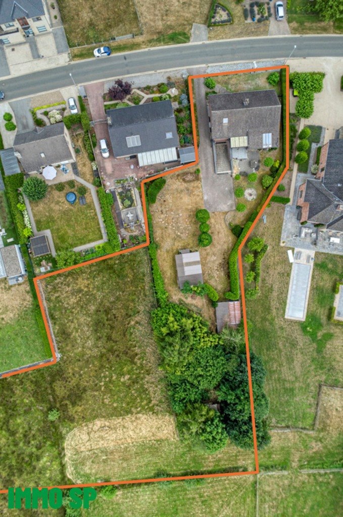 Vrijstaande woning met 4 slaapkamers op perceel van 37A 60CA. - foto 2