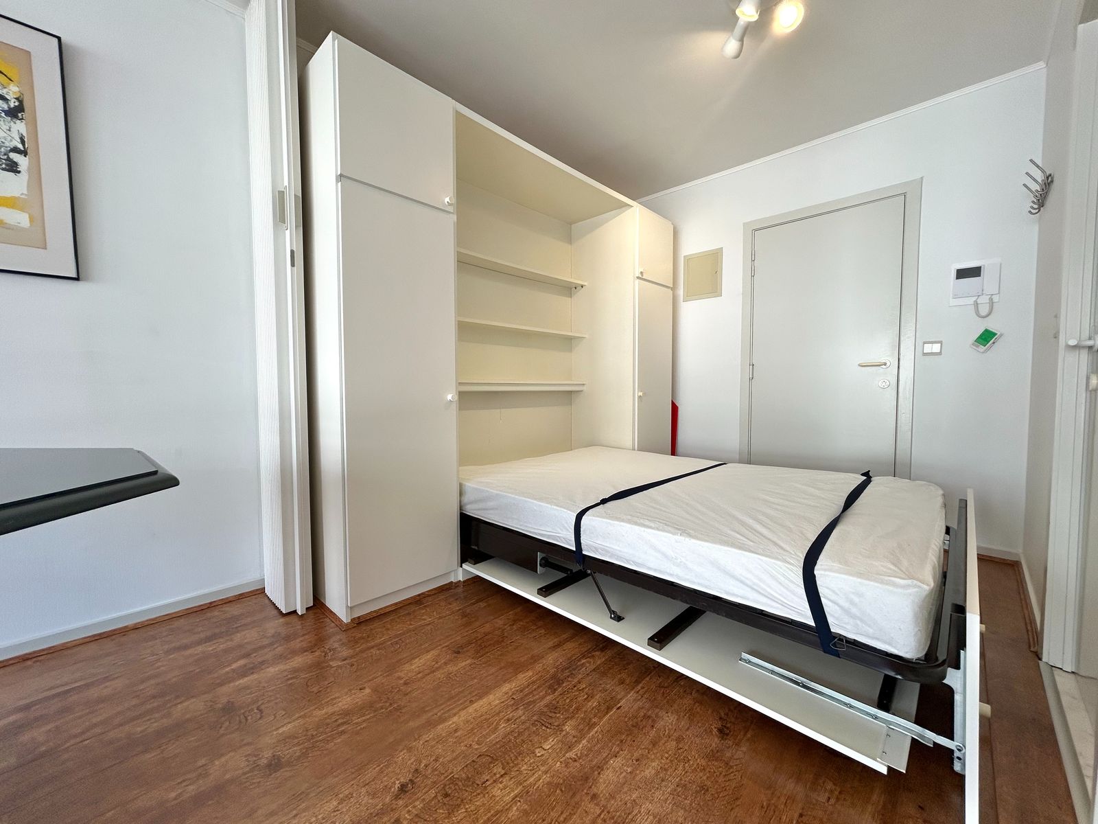 Fantastique studio avec vue latérale sur la mer au cœur du centre-ville - photo 5