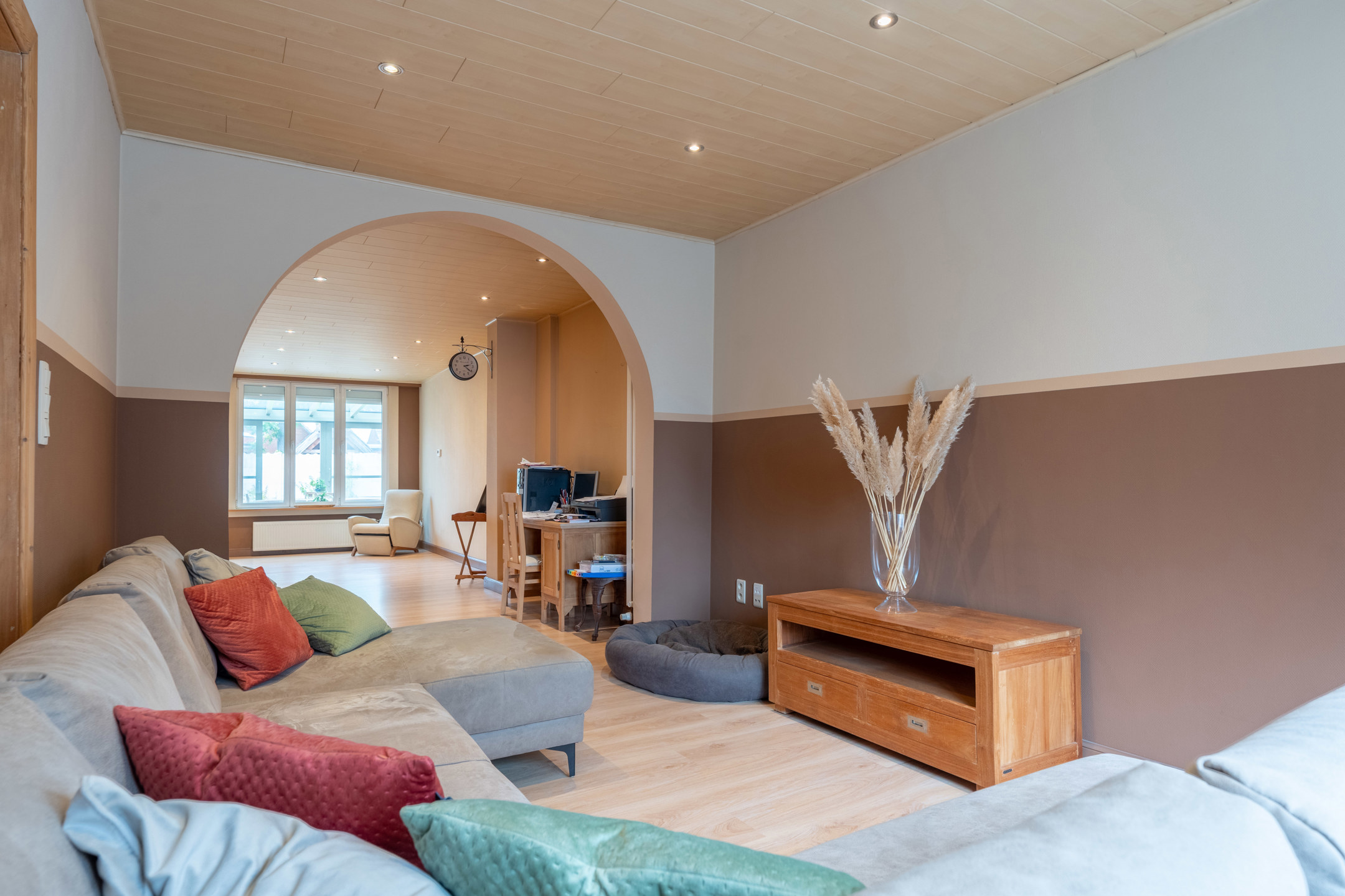 Gezellige stadswoning met 3 gr slpks en toffe tuin op 308 m² - foto 5