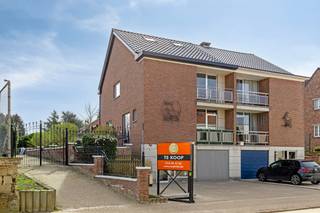 Welkom in Bekkevoort, meer bepaald langs de Dorpsstraat in het gezellige Assent, waar deze ruime en verrassend praktische bel-etage woning op...