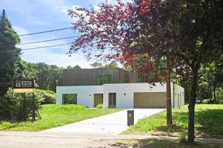 Moderne nieuwbouwvilla op prachtig perceel van 4.718 m² met veel mogelijkheden grenzend aan Rinkven Golf - aankoop aan 2% RR!Toplocatie in groene...