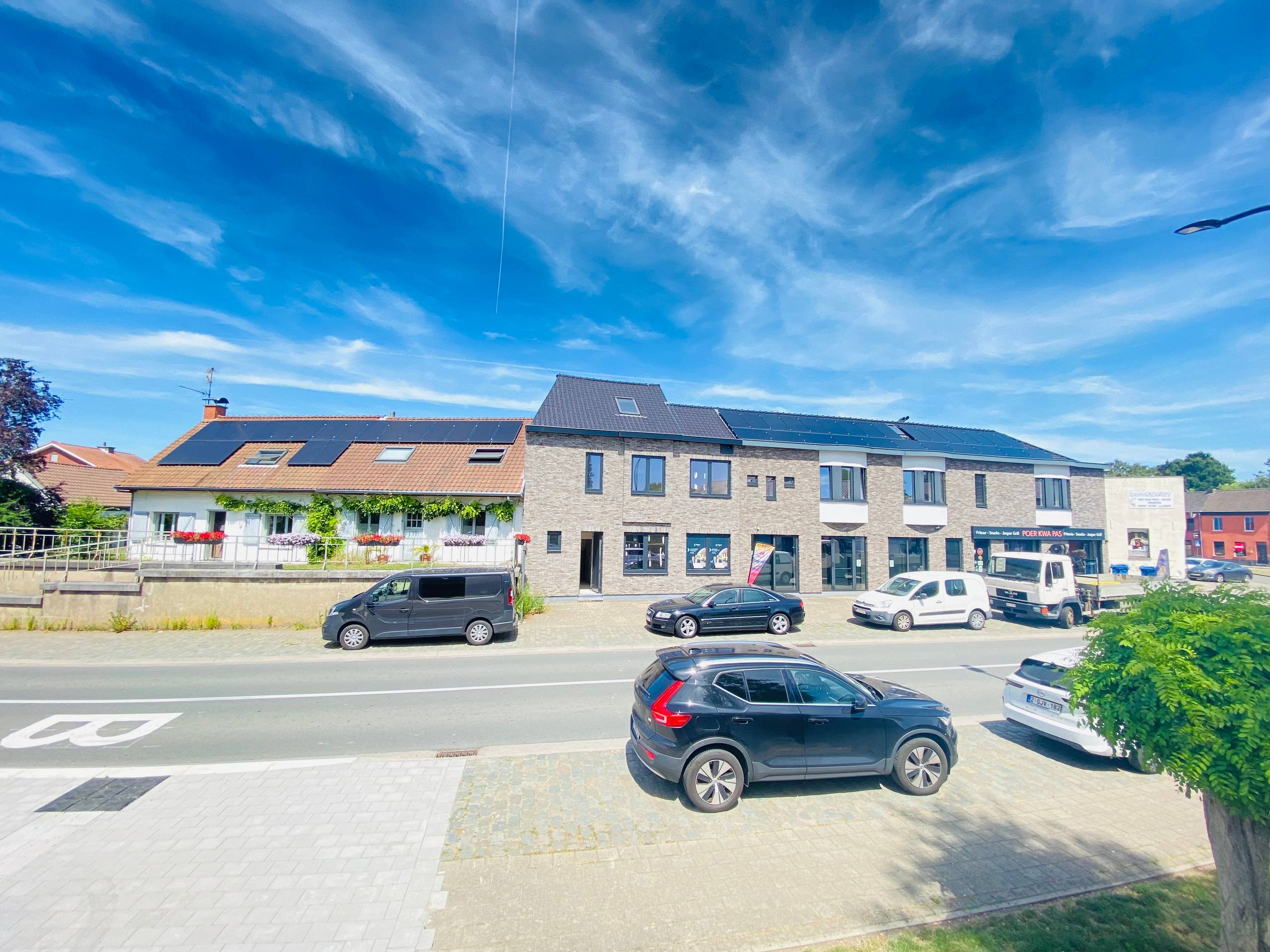 Woning met 3 slaapkamers en tal van mogelijkheden. - foto 2