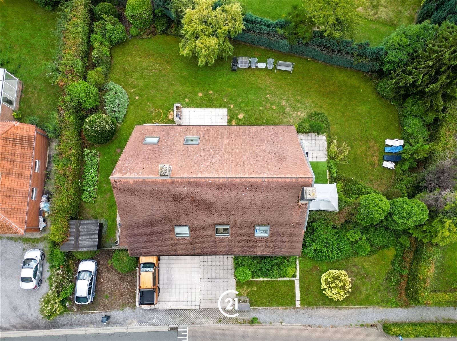 Ruime en lichtrijke villa met 4 slaapkamers en zuidgerichte tuin - foto 2