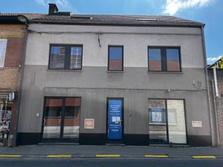 Nieuw in onze portefeuille bieden wij u graag dit commercieel verhuur pand aan. Dit pand biedt een uitgebreid scala aan mogelijkheden en is...