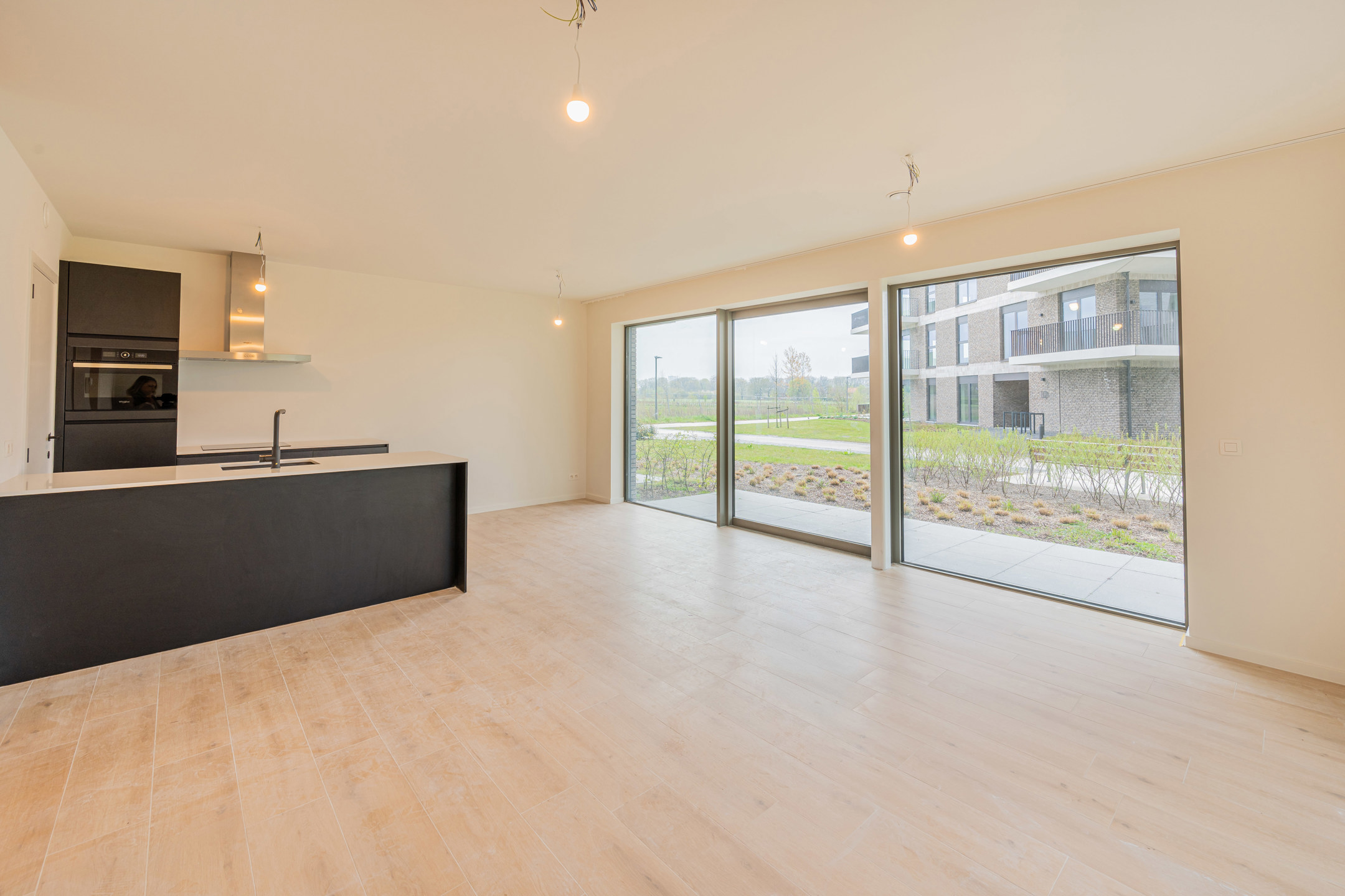 Gelijkvloersappartement met 2 slaapkamers - foto 4