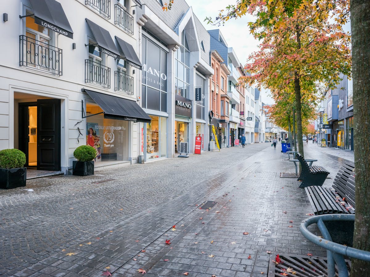 Beautiful commercial property for sale in the heart of Aalst - photo 2