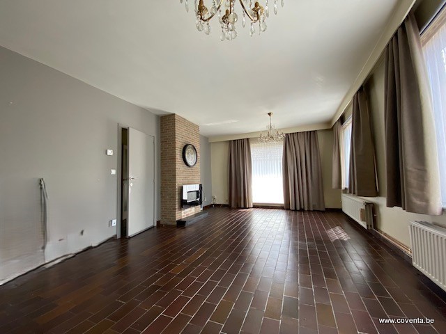 Ruim gelijkvloers appartement te huur te Roeselare - foto 4