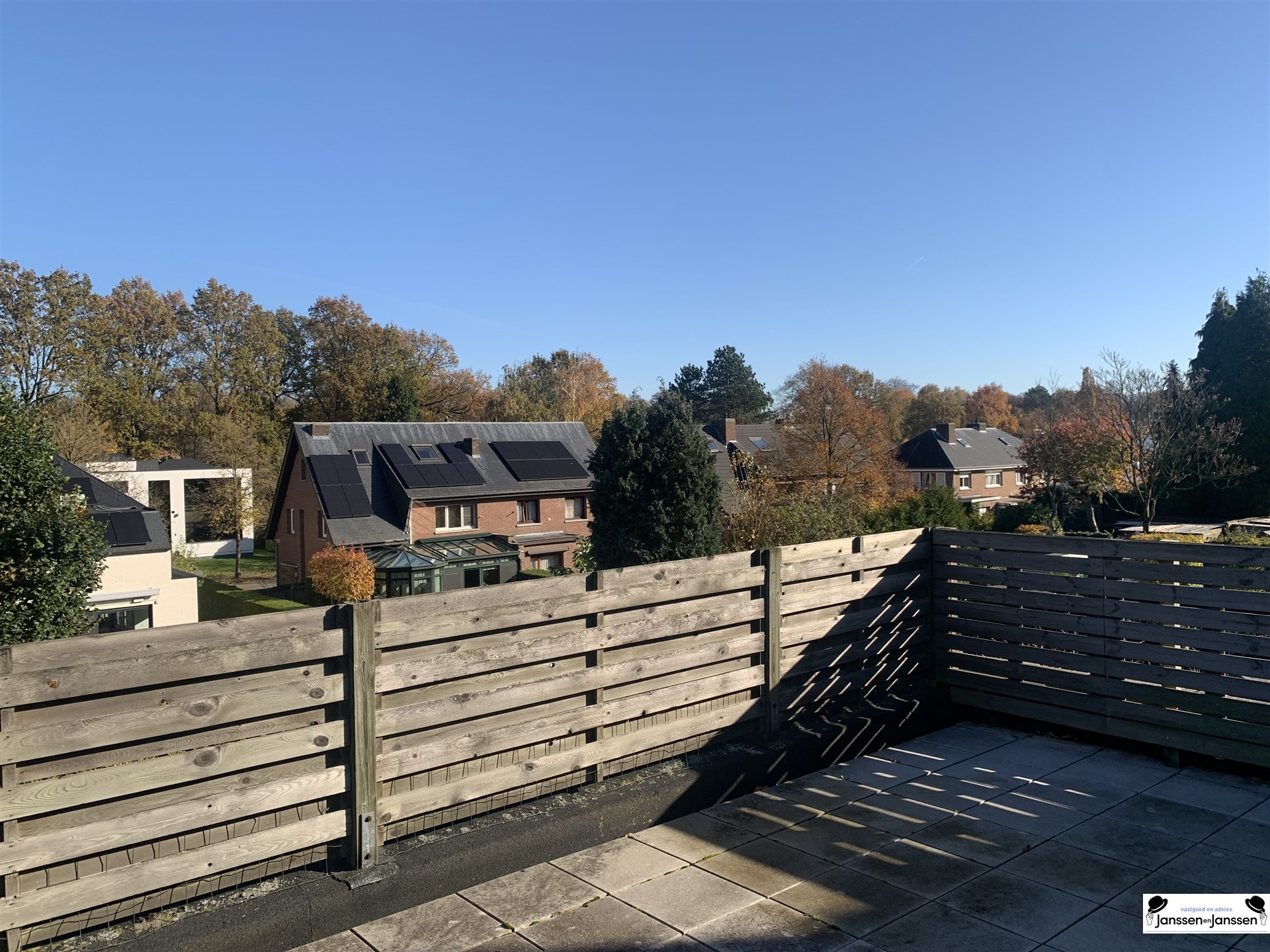 roof apartment - photo 1