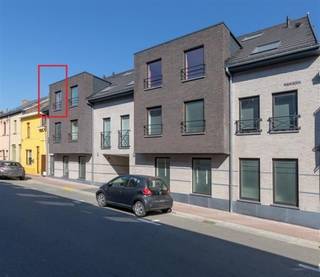 RUIM EN MODERN DUPLEX-APPARTEMENT IN OOSTERZELE Dit prachtig, modern, kwalitatief afgewerkt duplex- appartement ,gelegen in Balegem( Oosterzele)...