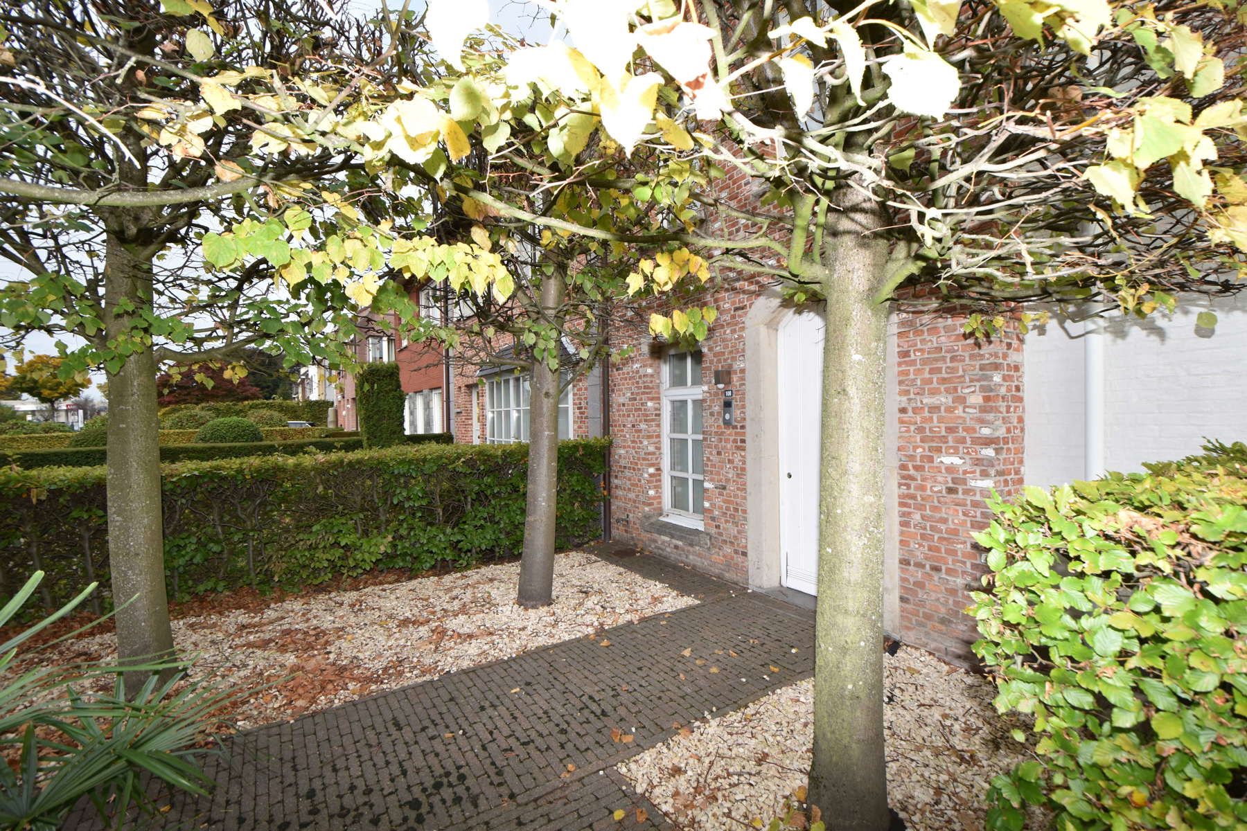 Prachtige triplex, luxueus afgewerkt - met dubbele garage - foto 2