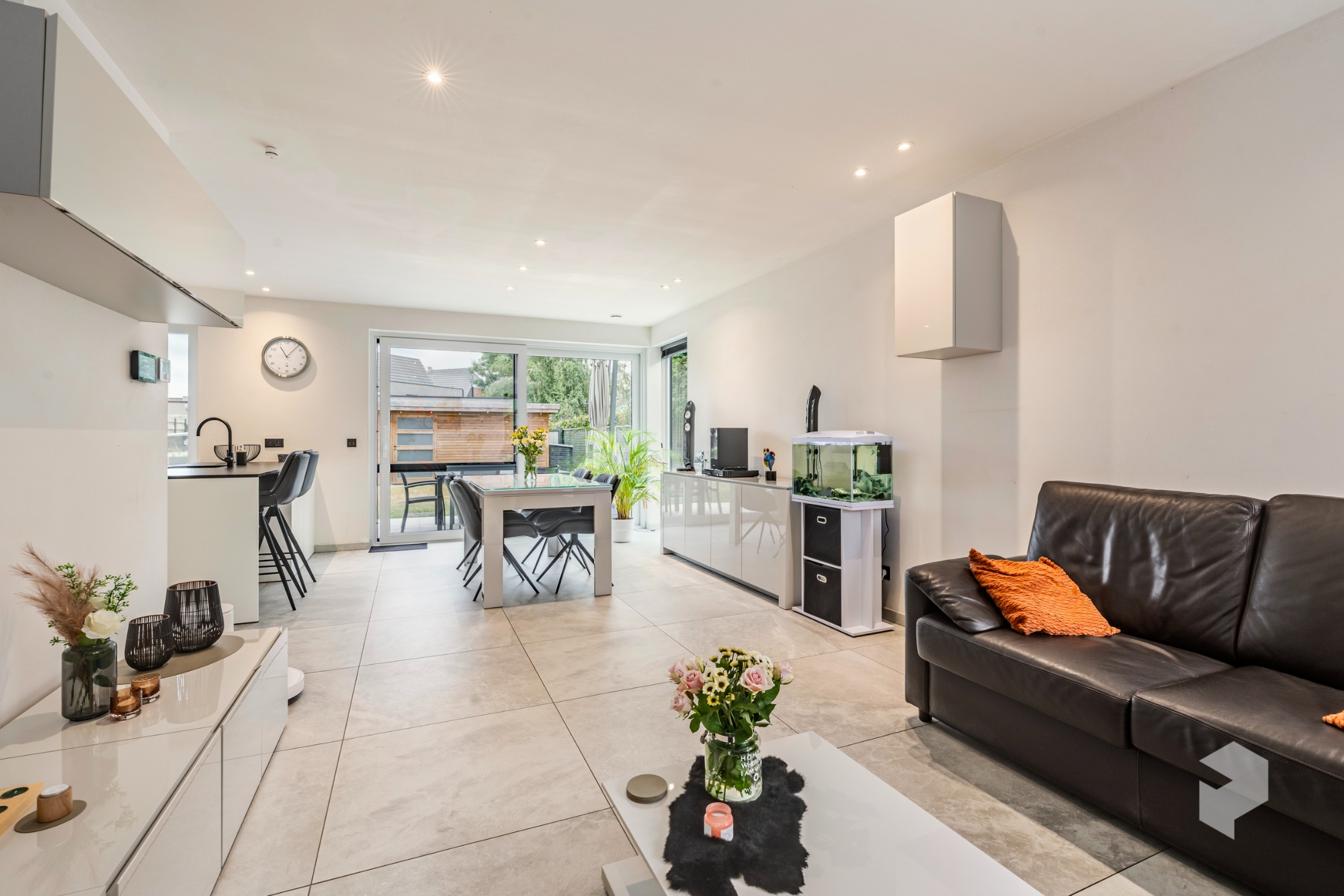 Recente (bj. 2023) royale woning met 4 SLPK (5 mogelijk) en grote tuin (EPC A) - foto 4