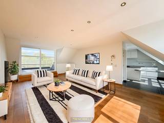 Instapklaar DAKAPPARTEMENT met OVERVLOEDIGE LICHTINVAL en TWEE ZONNIGE TERRASSEN in het hart van Zingem. Gelegen in een charmante,...