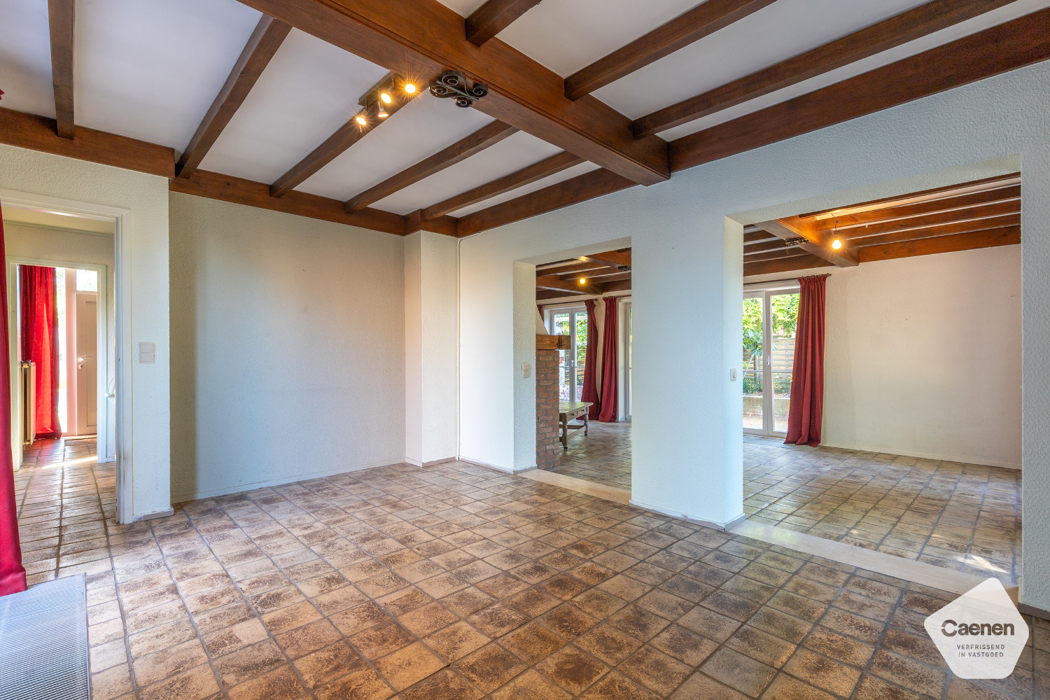 Te renoveren villa met 3 slaapkamers, 2 badkamers, sauna en ruime tuin - photo 5