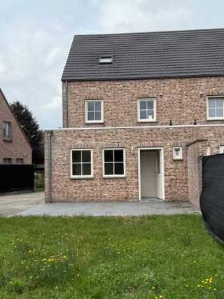 Moderne pastorijwoning met 4 slaapkamersEPC B - centrale ligging nabij scholen, winkels, kinderopvang, binnen de grote ring...