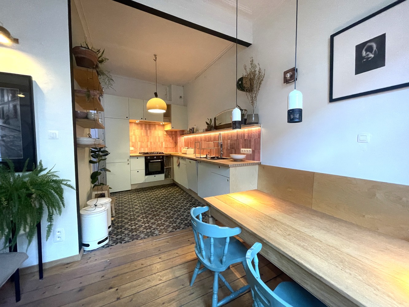 Charmante woning in gezellige woonwijk. - photo 2