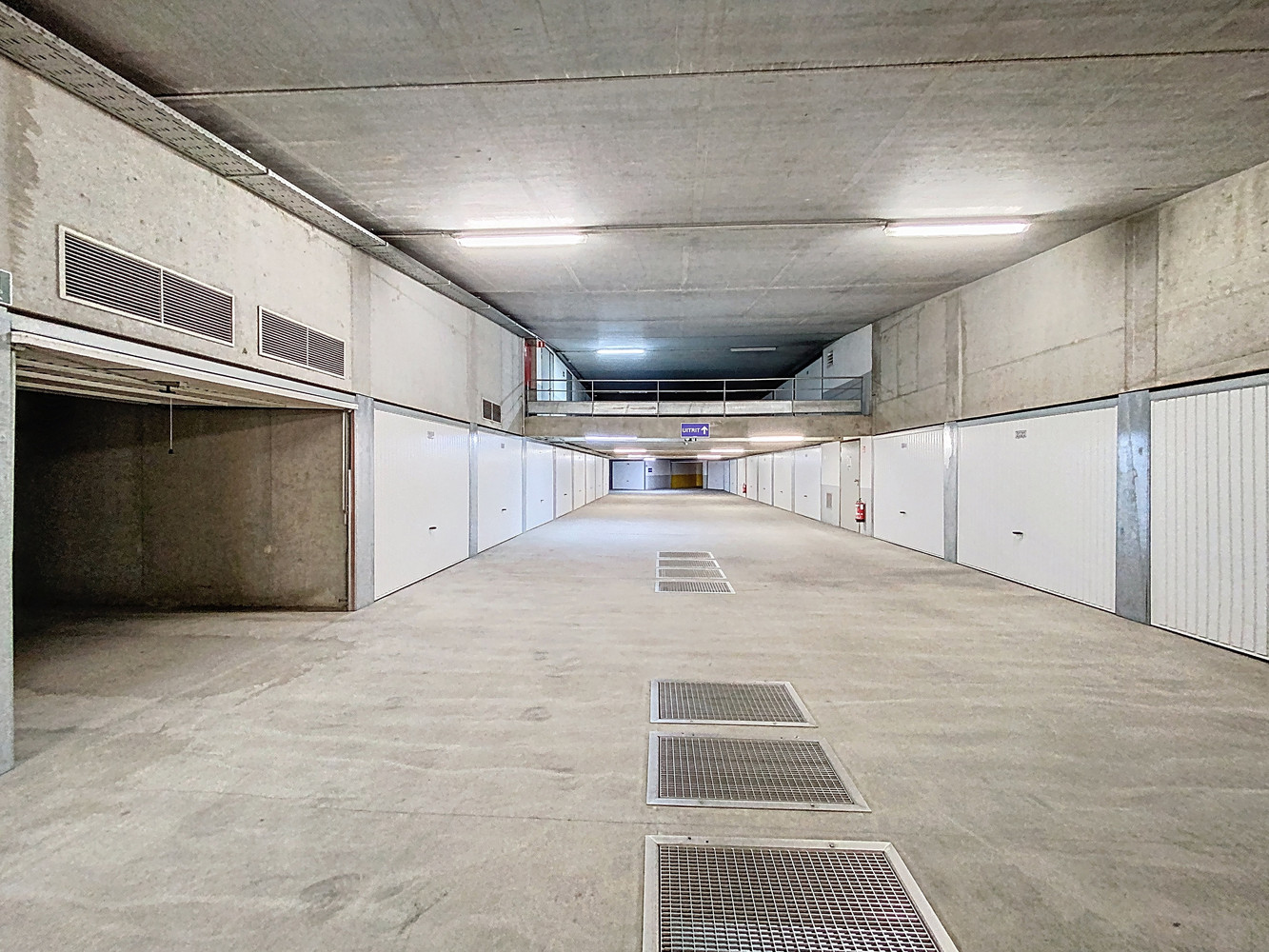 Dubbele garagebox in res. Stubbenpark te Duinbergen - foto 4