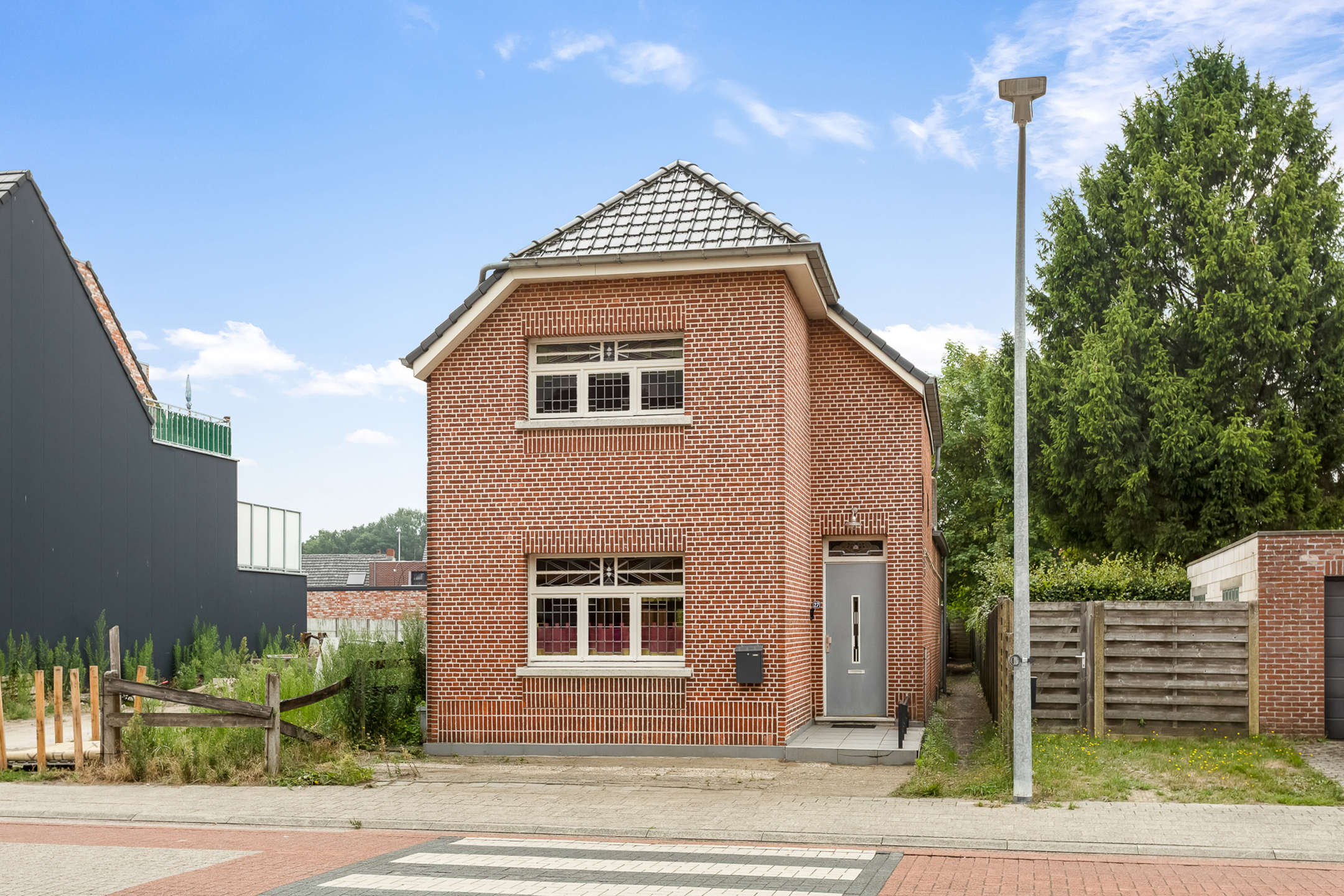 Charmante woning in het centrum van Dessel - foto 1