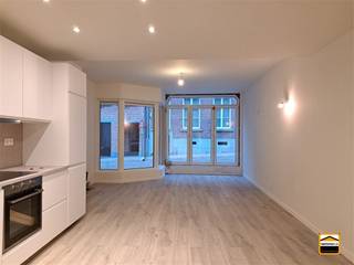 Gerenoveerd, gelijkvloers 1 slaapkamer appartement met terras in het centrum van Borgloon* EPC B* asbestvrij* elektriciteit conform AREI bij akte In...
