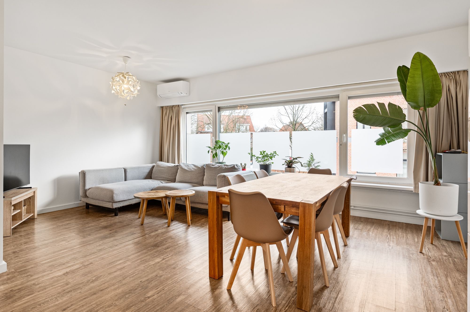 Instapklare bel-étage in het geliefde Mariaburg-Brasschaat! - foto 4