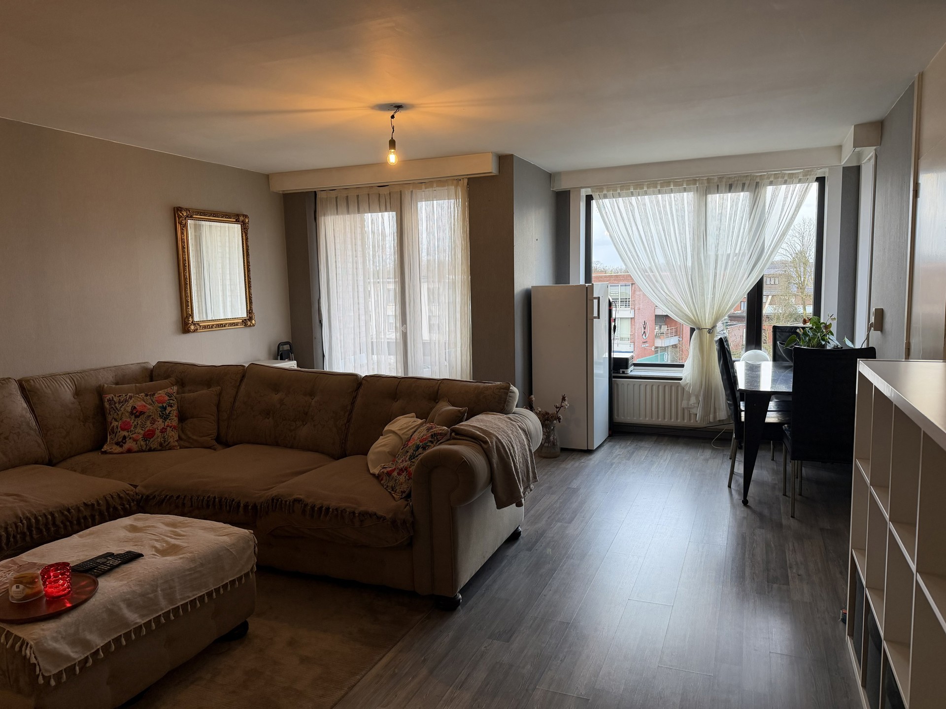 Centraal gelegen appartement met 1 slaapkamer op de 2de verd. met lift - foto 2