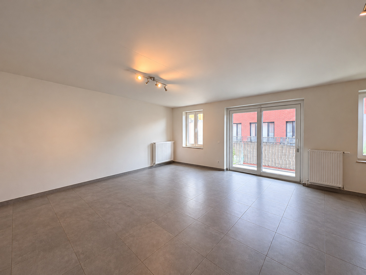 Energiezuinig appartement met terras, staanplaats en 2 slpks - foto 1