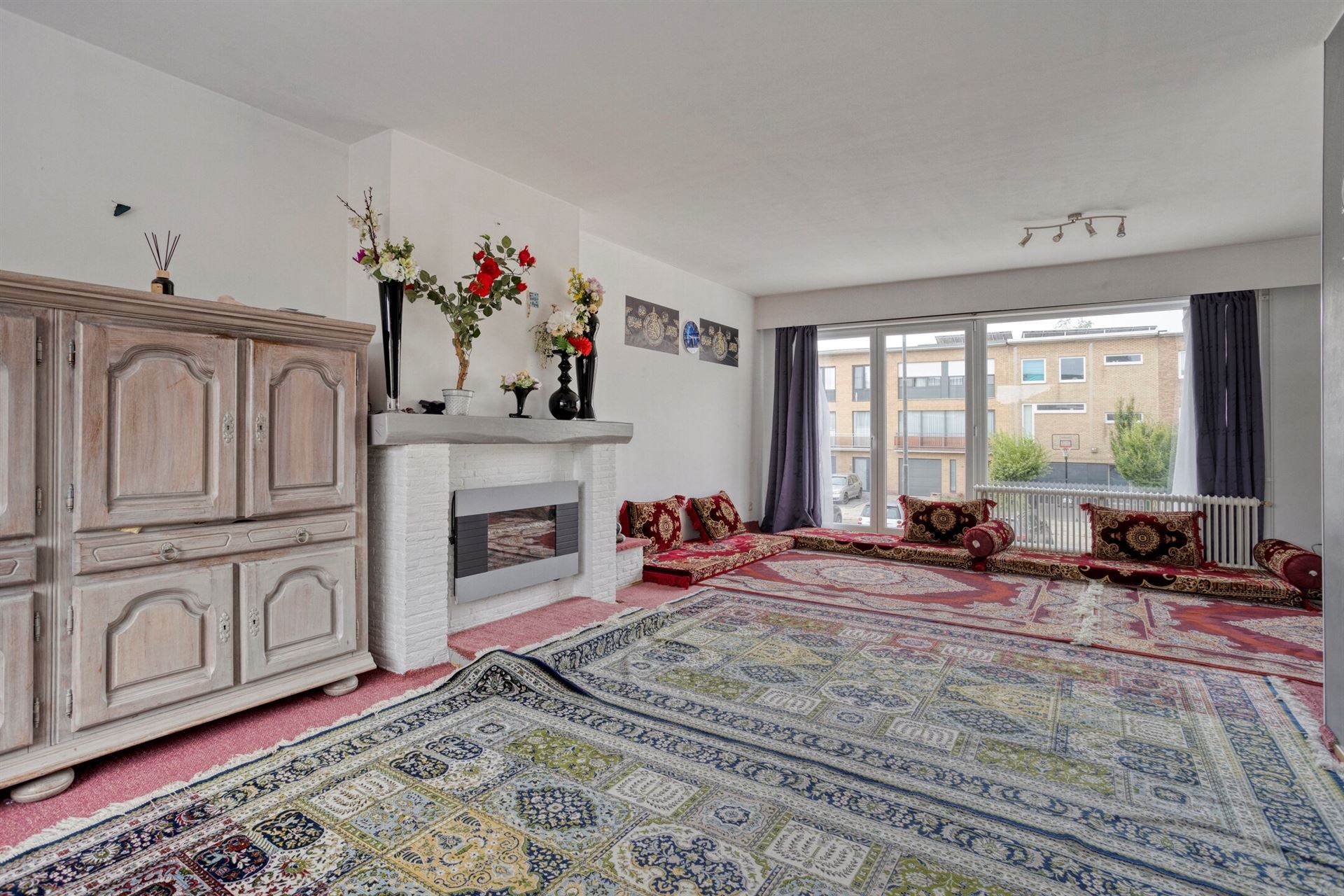 Ruime woning met 5 slpks, grote tuin en garage - foto 5