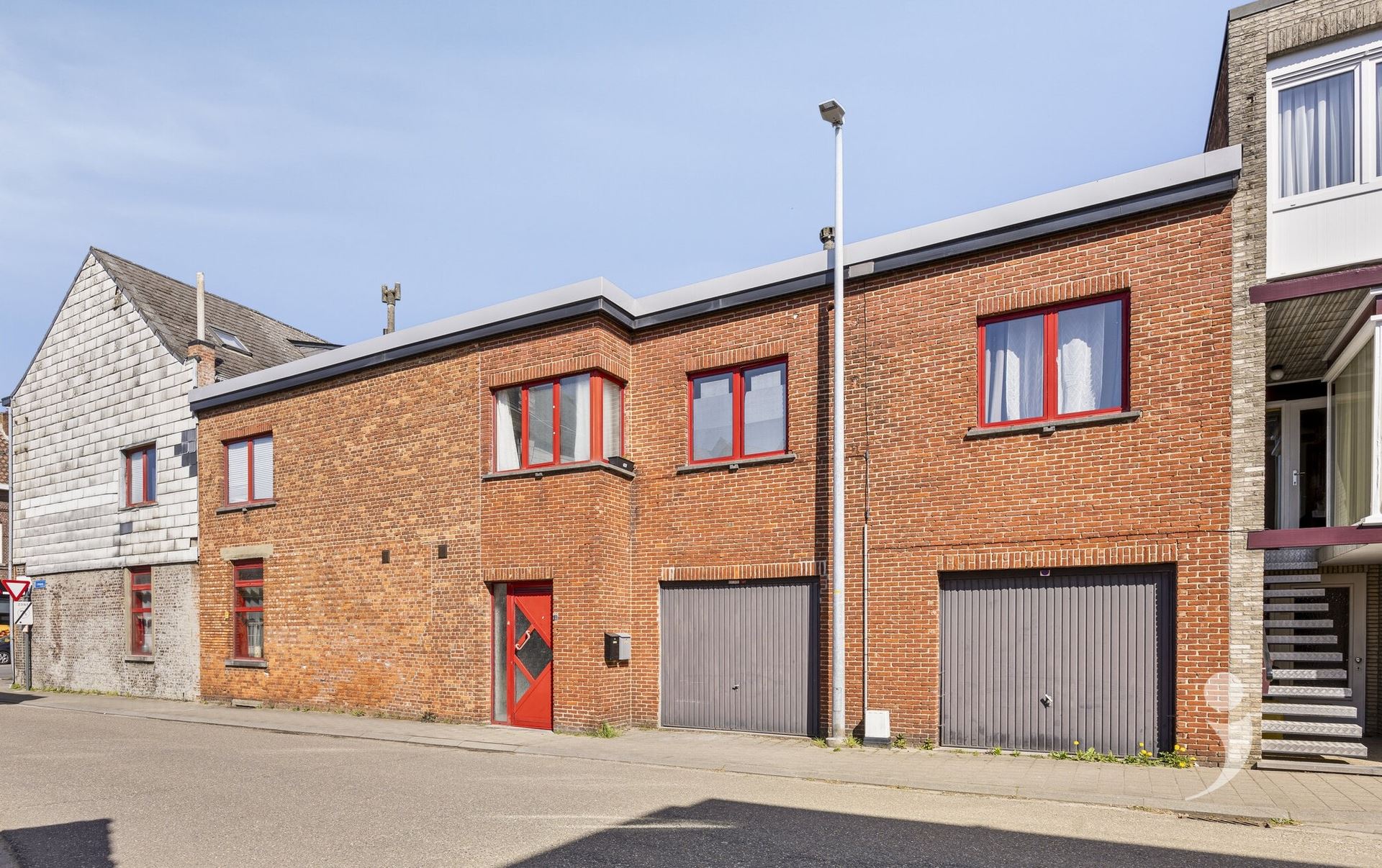 Interessante opbrengsteigendom met drie appartementen - foto 3
