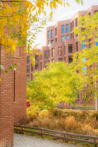 Bent u op zoek naar een exclusief, instapklaar appartement in de meest gewilde buurt van Brussel? Dit recent opgeleverde nieuwbouwappartement (99...