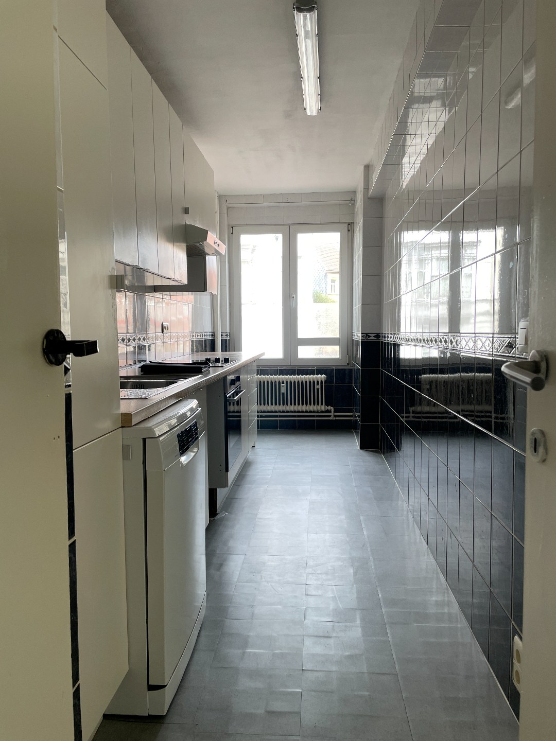 Ruim appartement met lift in Gent, 3 slaapkamers, standaard afwerking, EPC-waarde 191.00 - foto 4