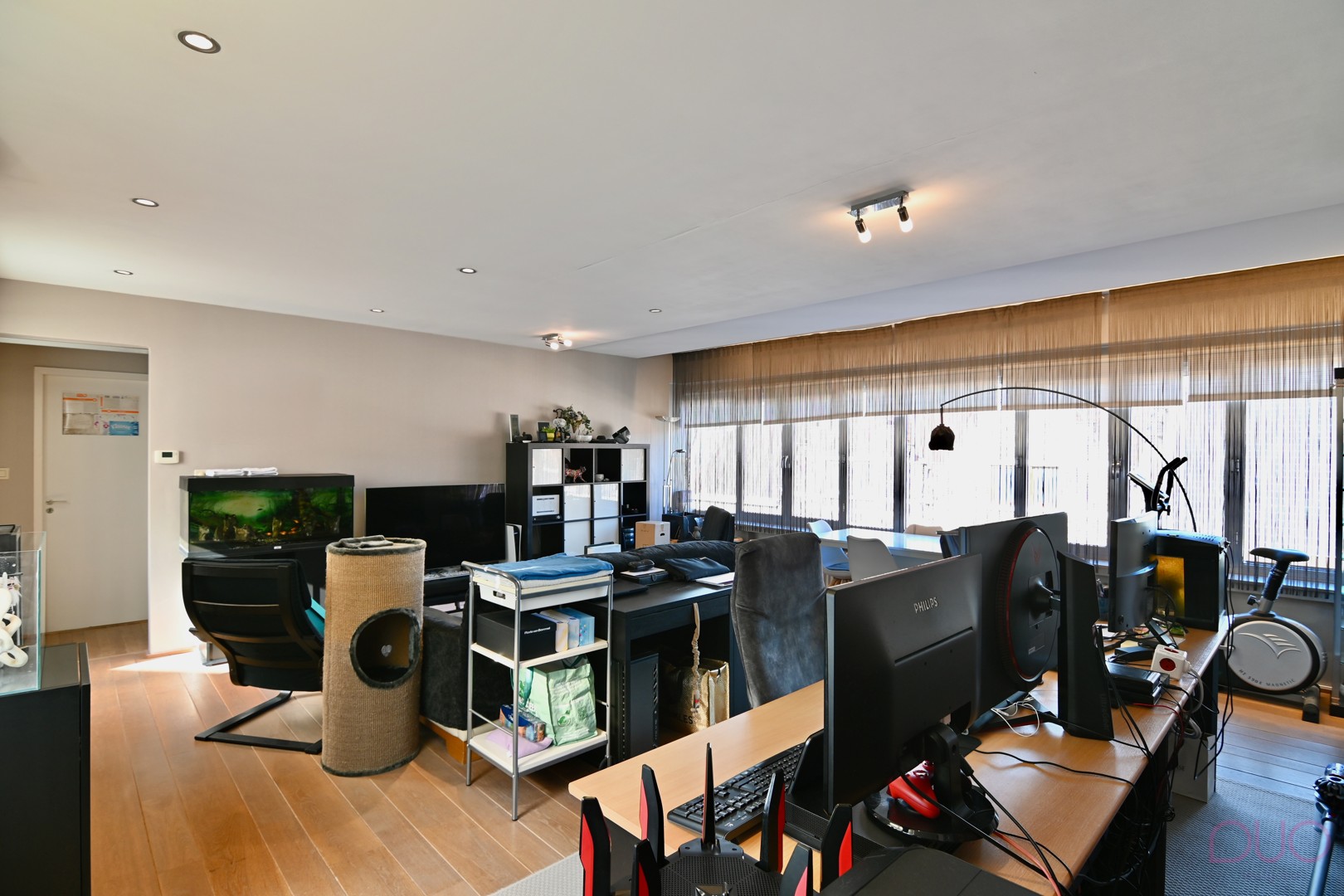 Centraal gelegen appartement met drie slaapkamers en terras - foto 5