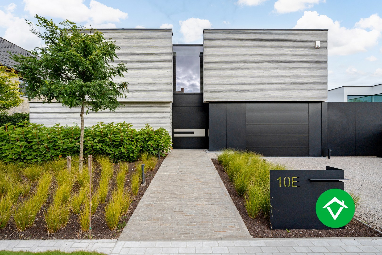 Exclusieve, moderne villa in Koekelare met zwembad, poolhouse, wellness en privécinema – ultiem wonen in luxe en stijl, met oog voor perfectie. - foto 2