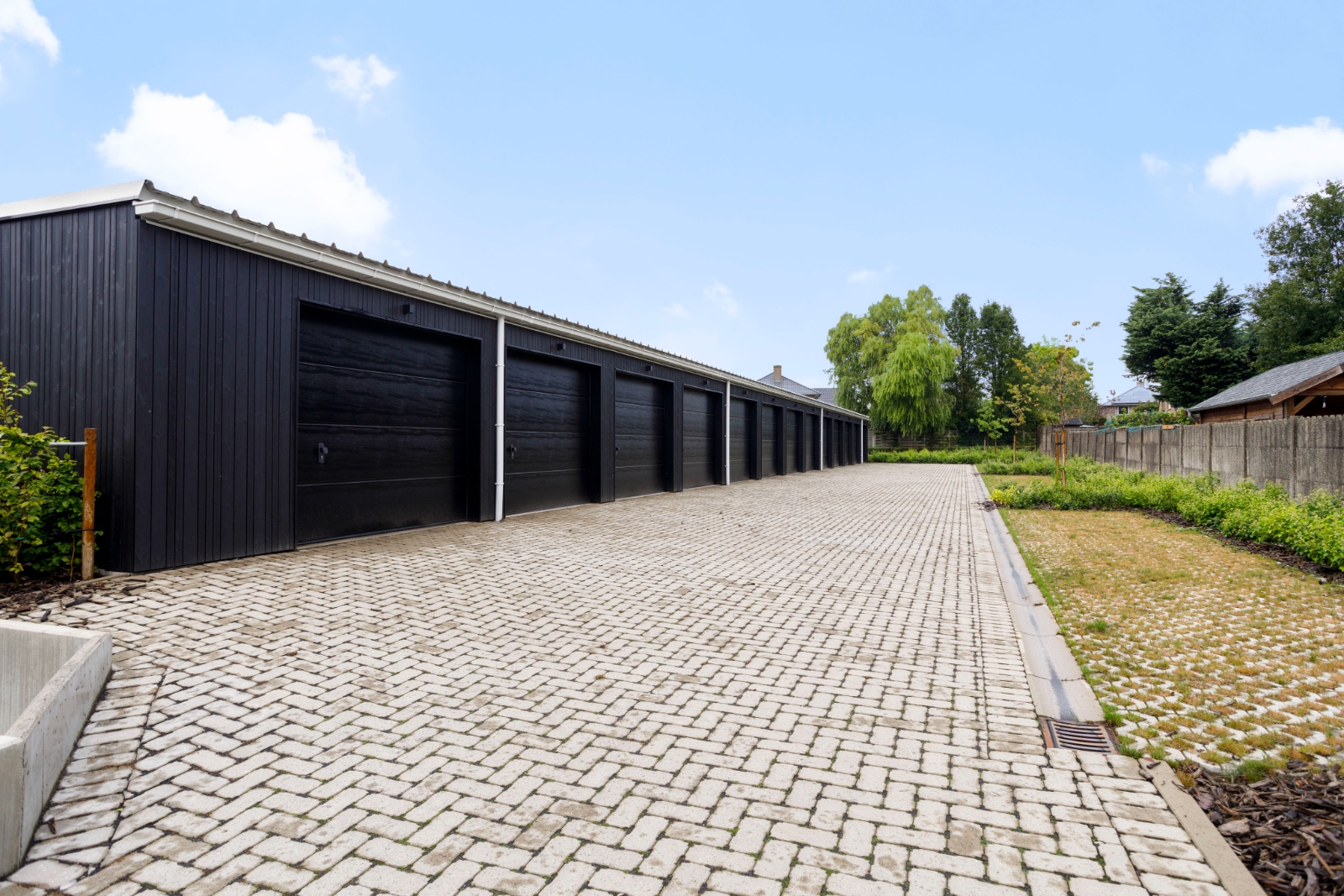 GELIJKVLOERS TUINAPPARTEMENT (113 m²)  MET GROOT ZONGERICHT TERRAS EN TUIN (98 m²). - foto 5