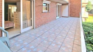 APPARTEMENT DE 3 CHAMBRES AVEC GRANDE TERRASSE (20m2) SITUÉ À DEUX PAS DE LA PLAGE ET DE LA MAGNIFIQUE ESPLANADE LÉOPOLD I À LA PANNEComprenant un...