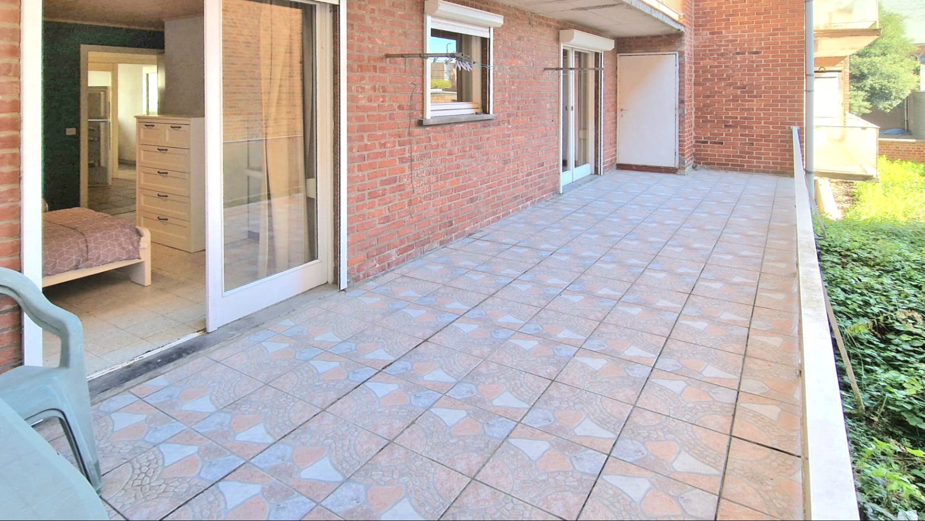 APPARTEMENT DE 3 CHAMBRES AVEC GRANDE TERRASSE (20m2) SITUÉ À DEUX PAS DE LA PLAGE ET DE LA MAGNIFIQUE ESPLANADE LÉOPOLD I À LA PANNE - photo 3