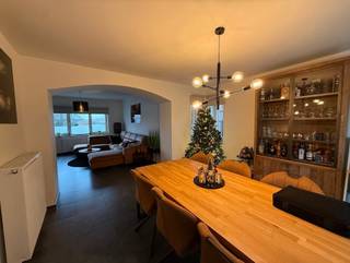 GEZINSWONING NET BUITEN HET CENTRUM VAN BERINGEN MET RUIME TUINDeze nieuwbouwwoning is gelegen tussen Beringen en Tessenderlo. Scholen, winkels en...