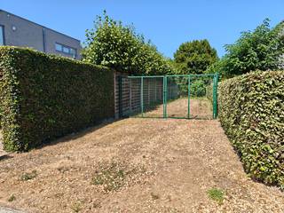 - Ideale ligging: Zuidwesterstraat 10, Oostduinkerke<br />- Geen bouwverplichting<br />- Rust en privacy gegarandeerd omwille van ligging in tweede lijn<br />- Private toegangsweg naar perceel<br />- Gelegen in goedgekeurde verkaveling<br />- Richtprijs: 349.000€