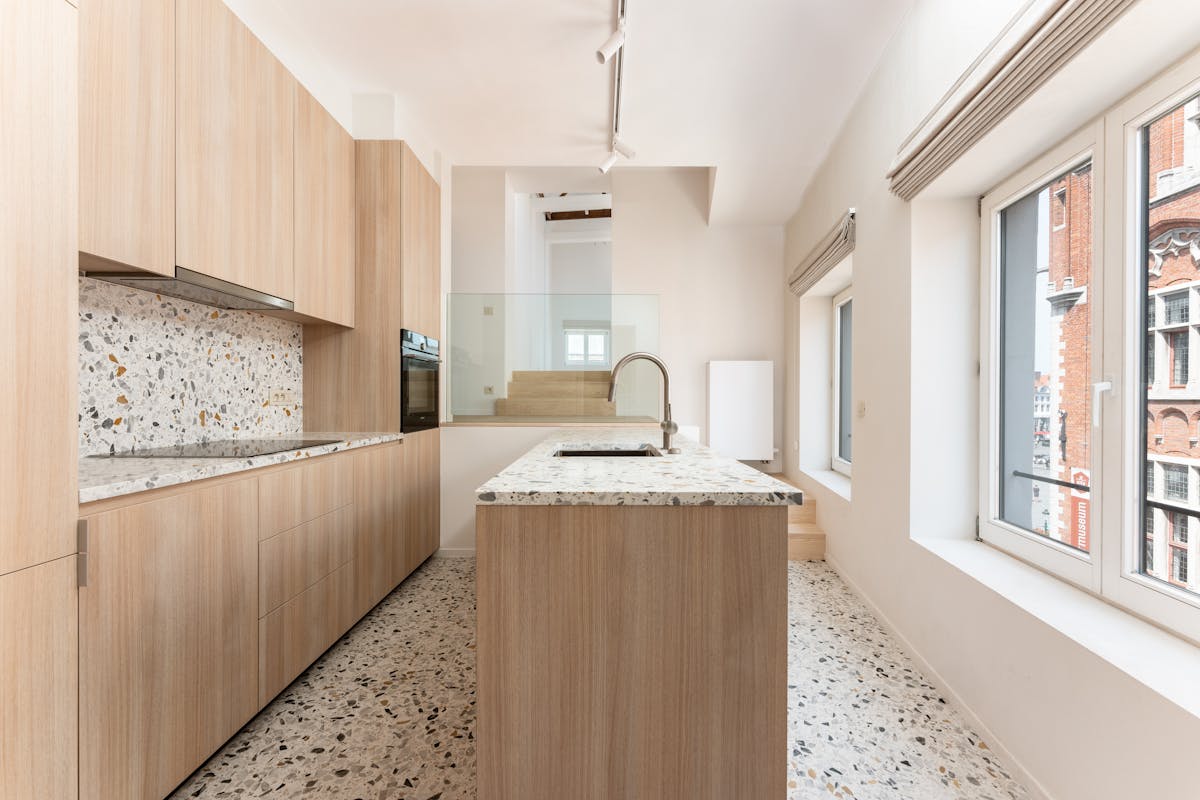 Bright and stylish apartment on the market in Bruges for rent - photo 4