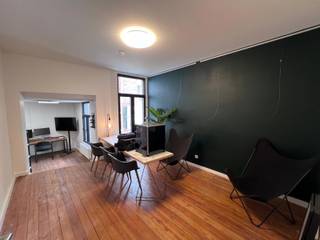 pal in het centrum van Mechelen<br /><br />mooi dakterras<br /><br />ruime en toffe indeling<br /><br />gemeenschappelijke keuken <br /><br />vaste kosten 200€/maand