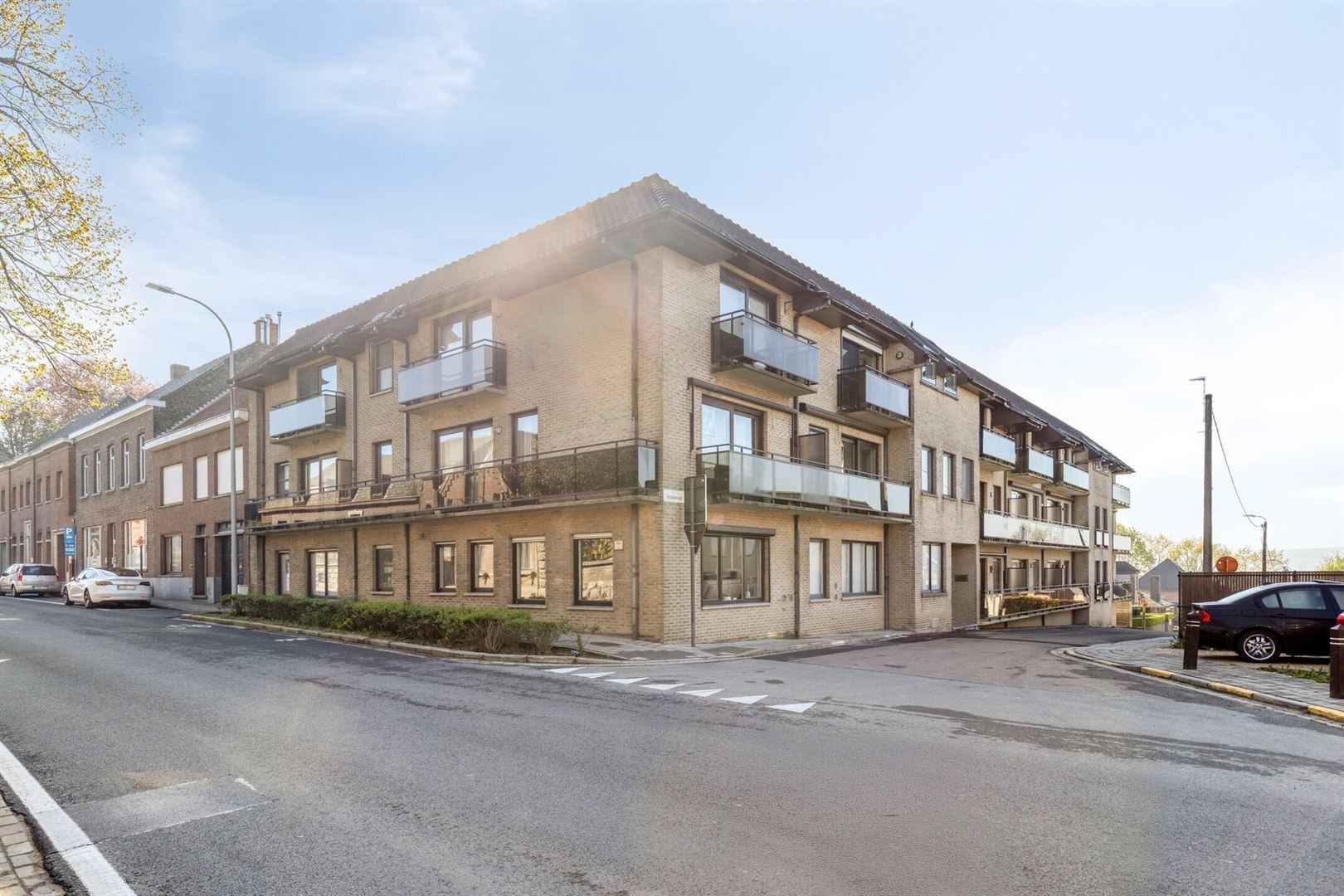 Appartement rénové de haut niveau - photo 3