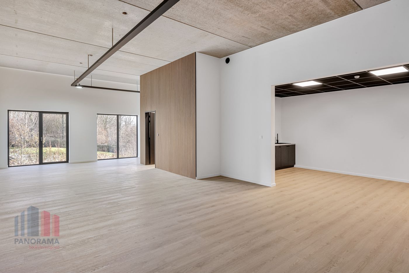 Unieke combinatie van kantoorruimte en magazijn/showroom vlakbij R4 - photo 5