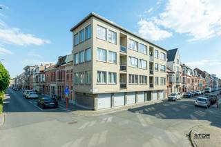 Een opbrengsteigendom op een centrale locatie met open zicht op het Koningin Elisabethplein. Het appartementsgebouw bestaat uit 6 appartementen en...